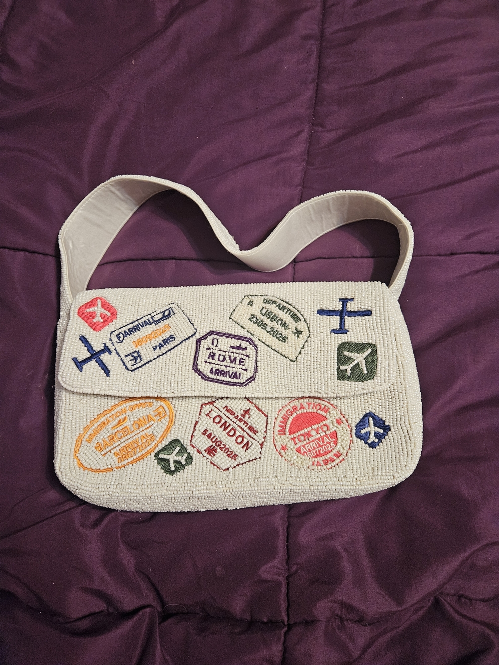NWOT Travel Patch White Shoulder Bag